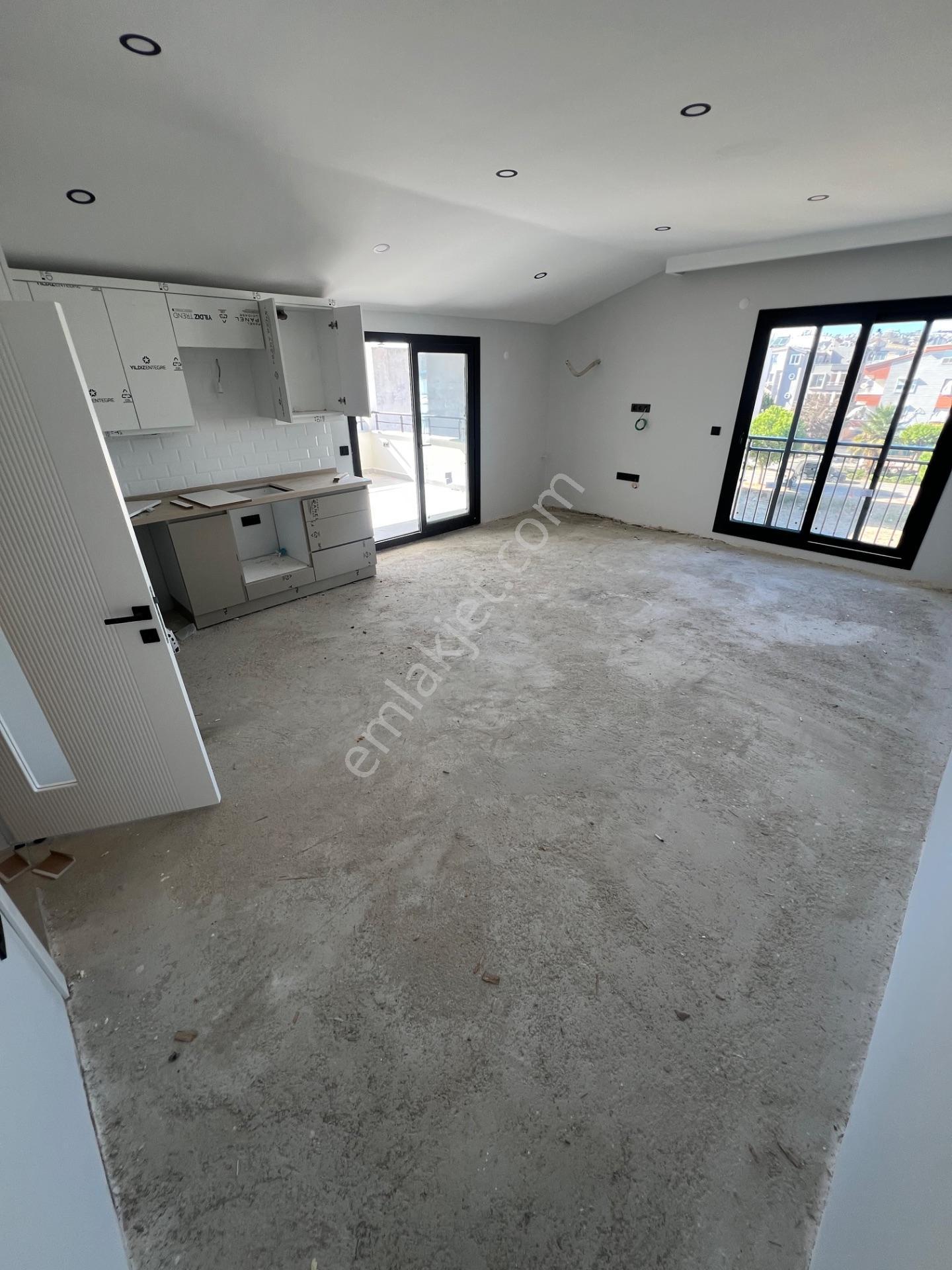 Aydın/didim’de Tercih Edilen Konumda 3+1 Geniş Teraslı Satılık Daire — fotoğraf 12