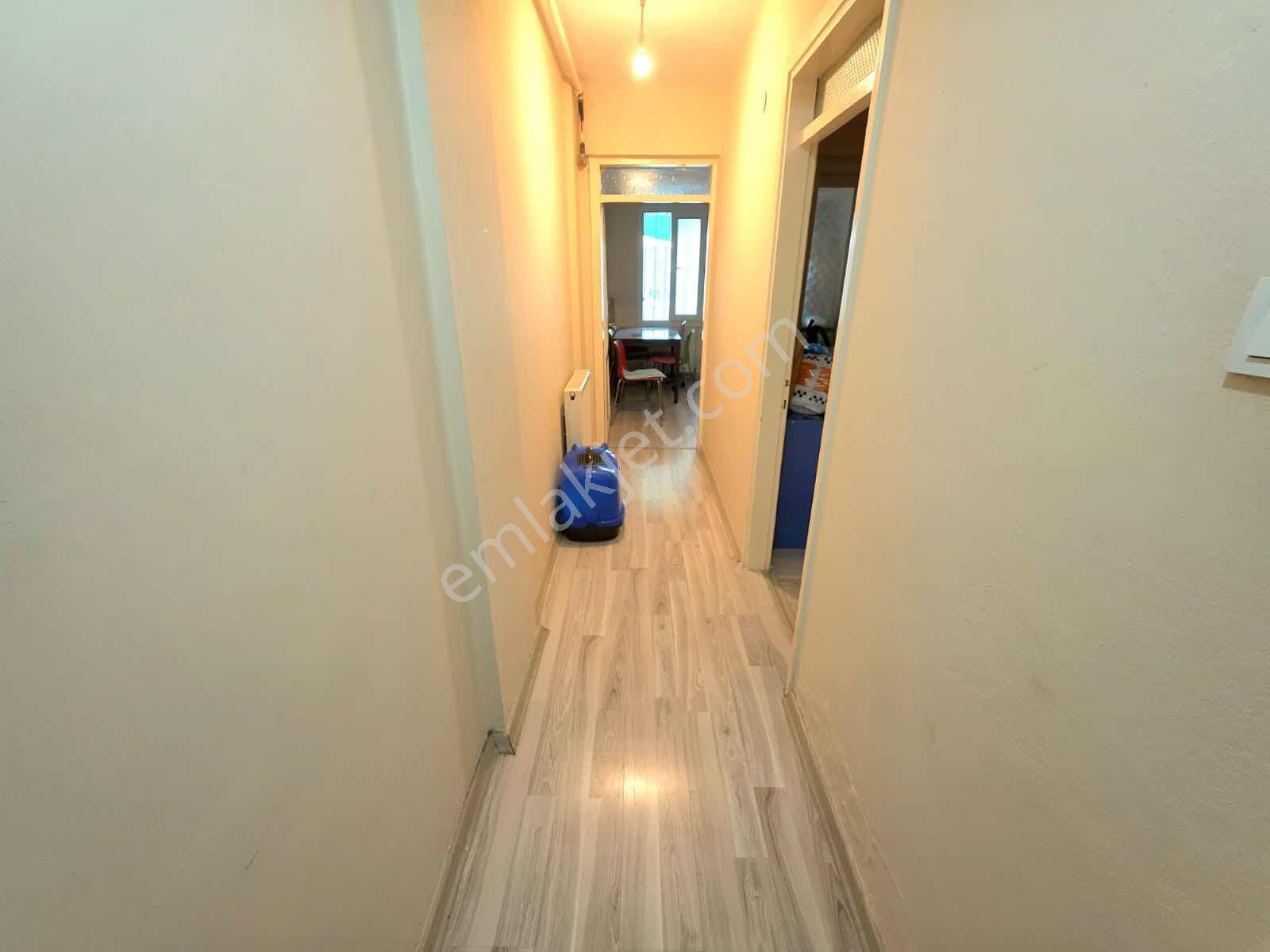 Karşıyaka Çarşı 2+1 Ara Kat Satılık Daire — fotoğraf 11