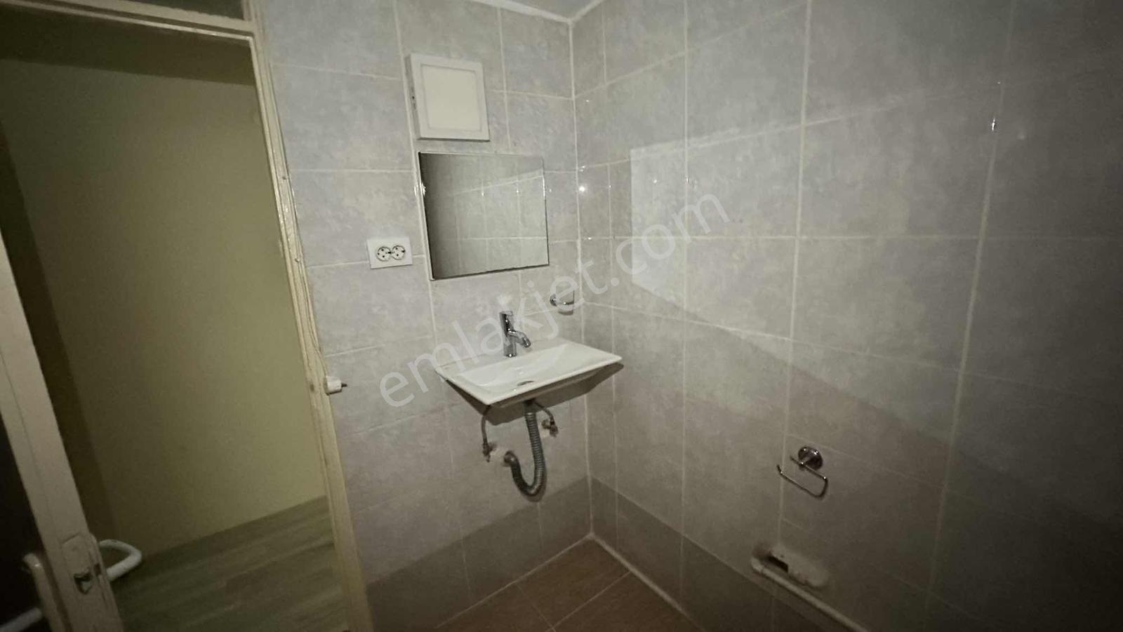 Karşıyaka Çarşı 2+1 Ara Kat Satılık Daire — fotoğraf 24