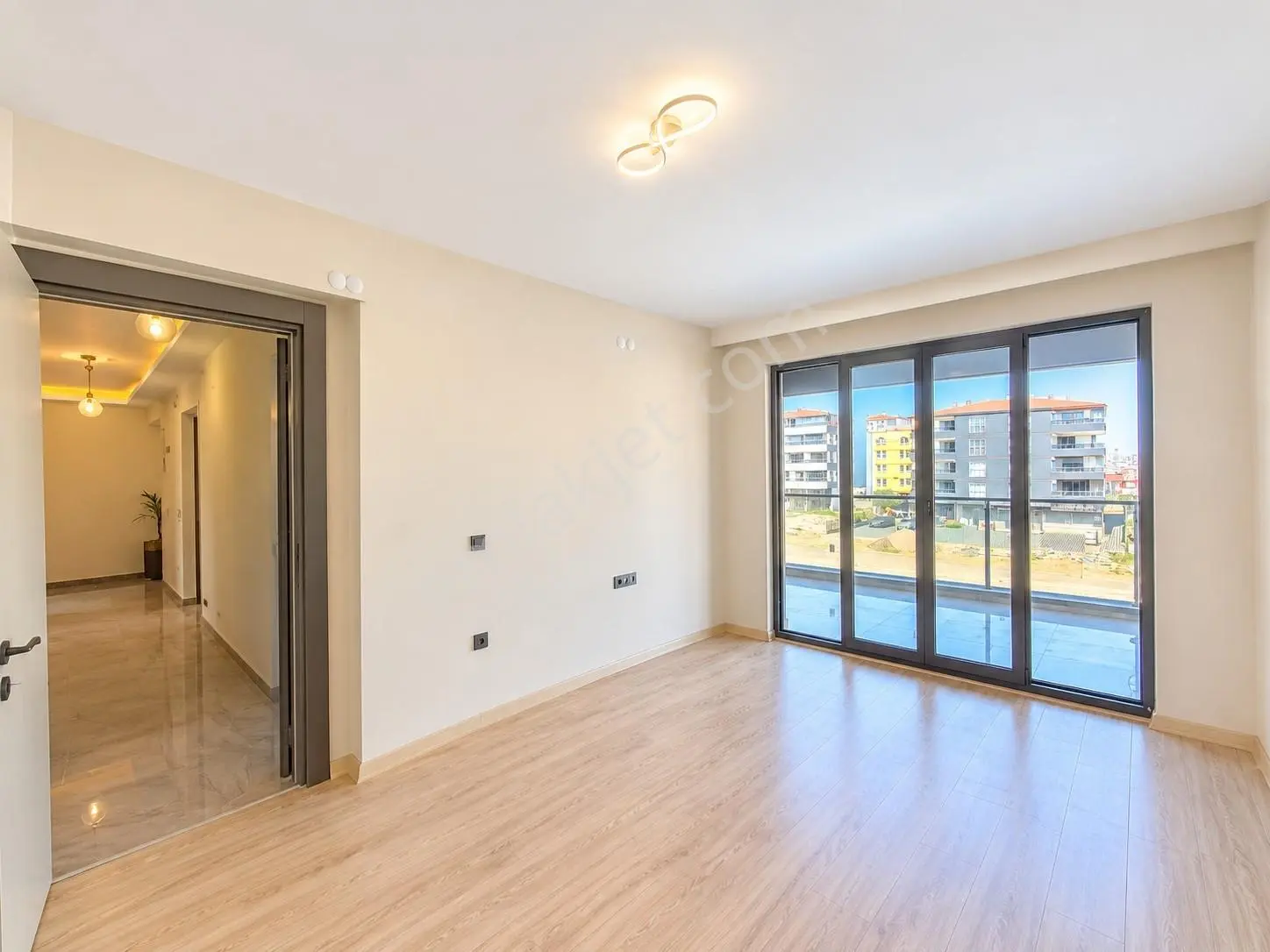 Marka'dan Saraycık'ta Site İçi Sıfır Giyinme Odalı Çift Banyolu Yerden Isıtmalı Lux 4+1 Daire — fotoğraf 17