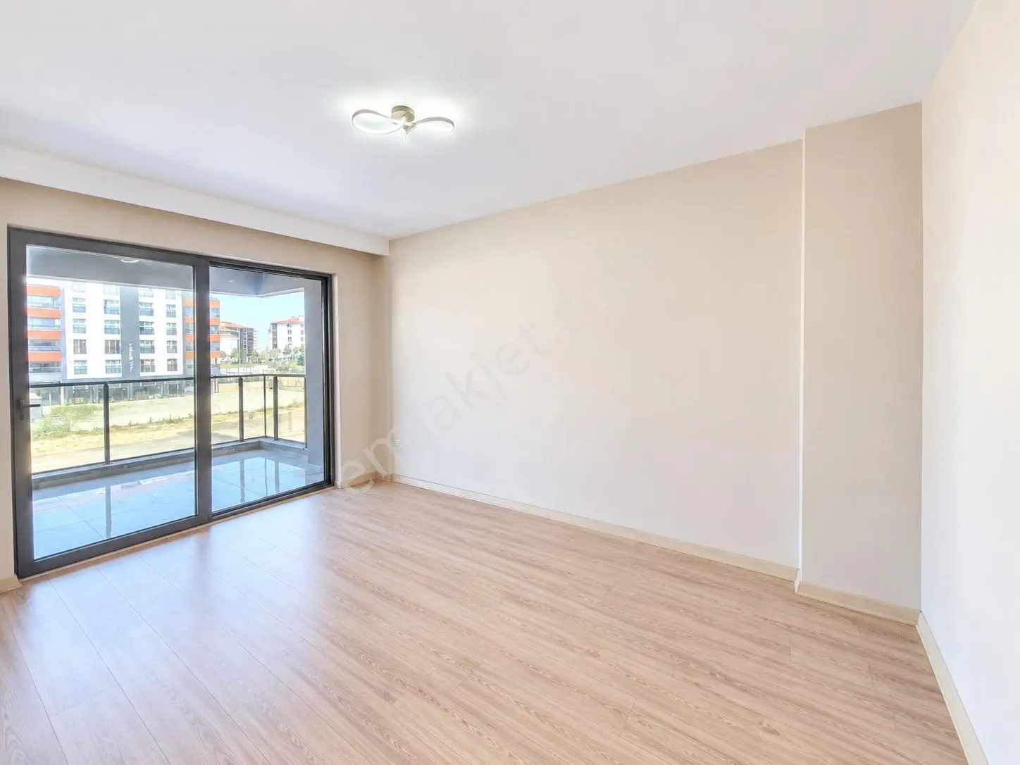 Marka'dan Saraycık'ta Site İçi Sıfır Giyinme Odalı Çift Banyolu Yerden Isıtmalı Lux 4+1 Daire — fotoğraf 18