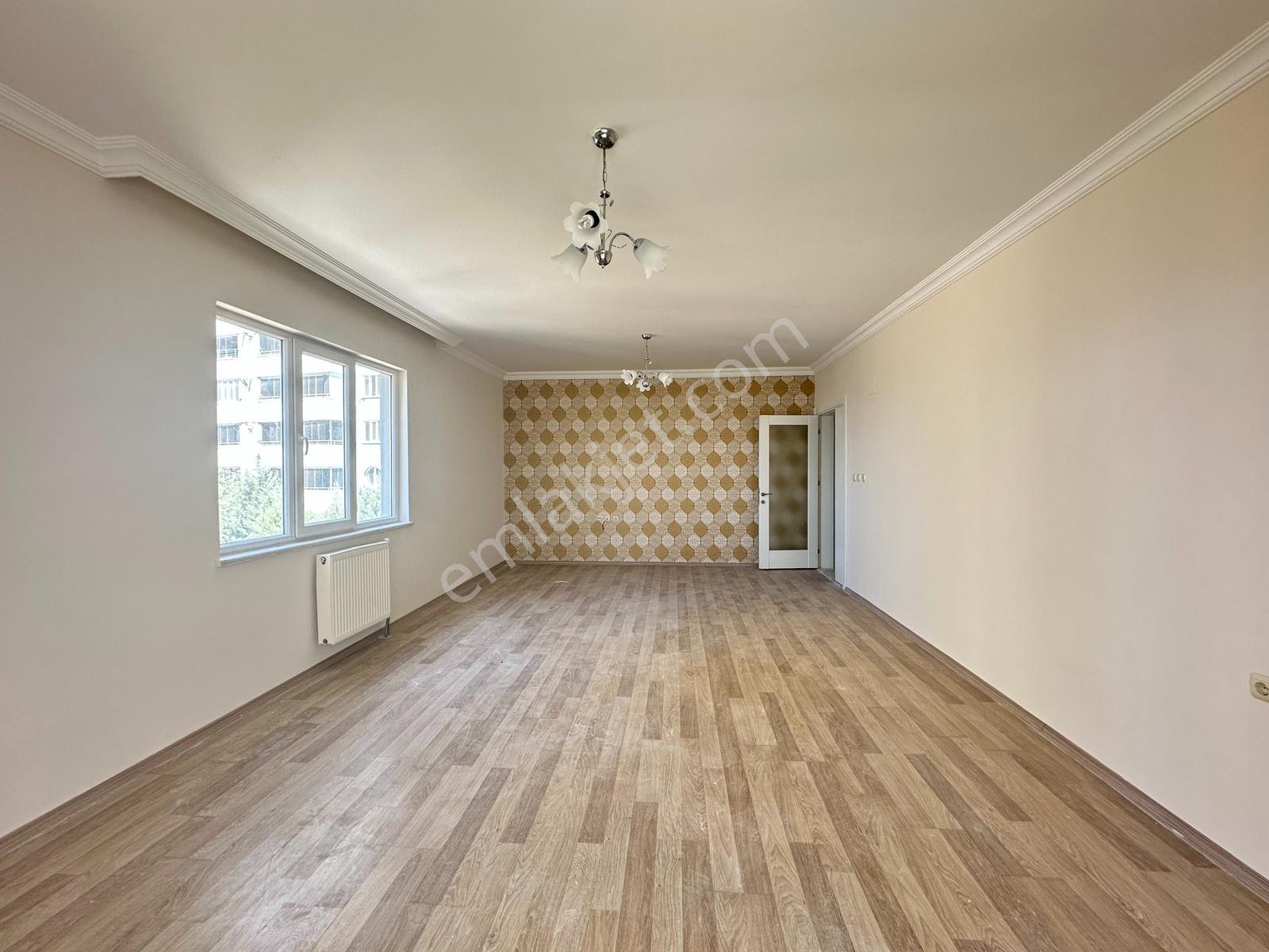 Yeni Rota Emlaktan Daire İçi Yenilenmiş Geniş 4+1 Satılık Daire — fotoğraf 15