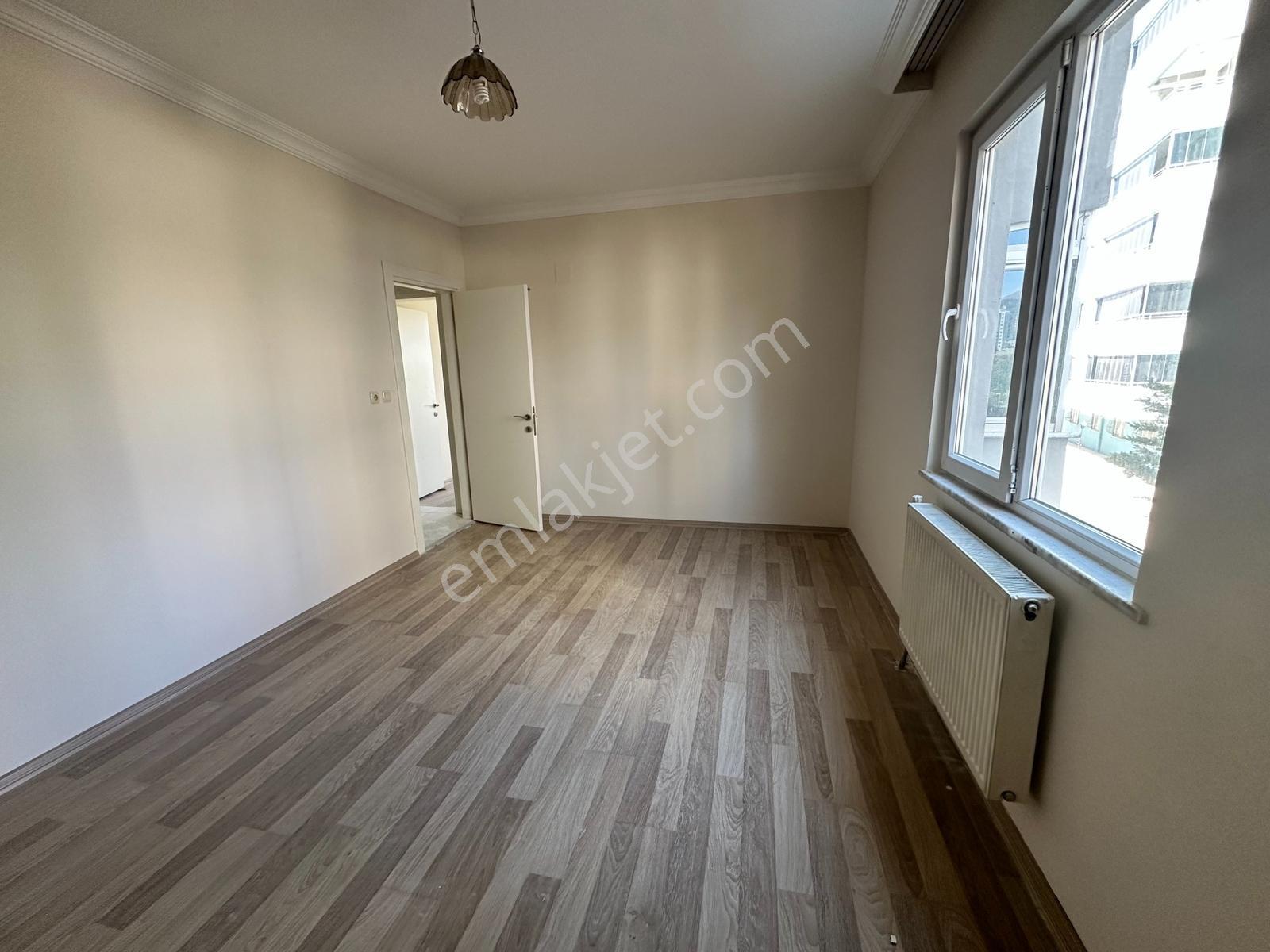 Yeni Rota Emlaktan Daire İçi Yenilenmiş Geniş 4+1 Satılık Daire — fotoğraf 22