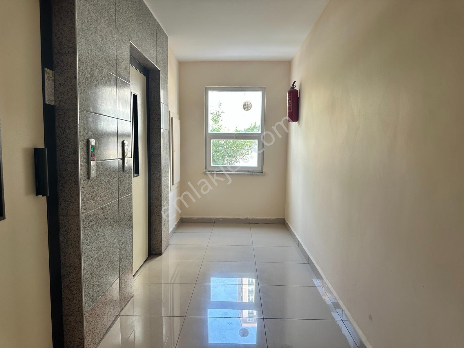 Yeni Rota Emlaktan Daire İçi Yenilenmiş Geniş 4+1 Satılık Daire — fotoğraf 28