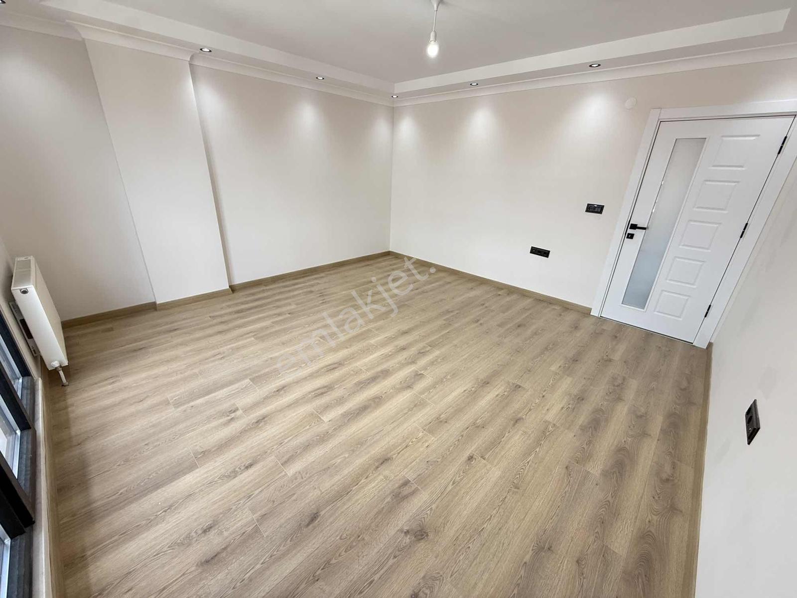 Mercan Emlak'tan Sıfır Asansörlü,balkonlu,tuvalet Banyo Ayrı 2+1 — fotoğraf 10
