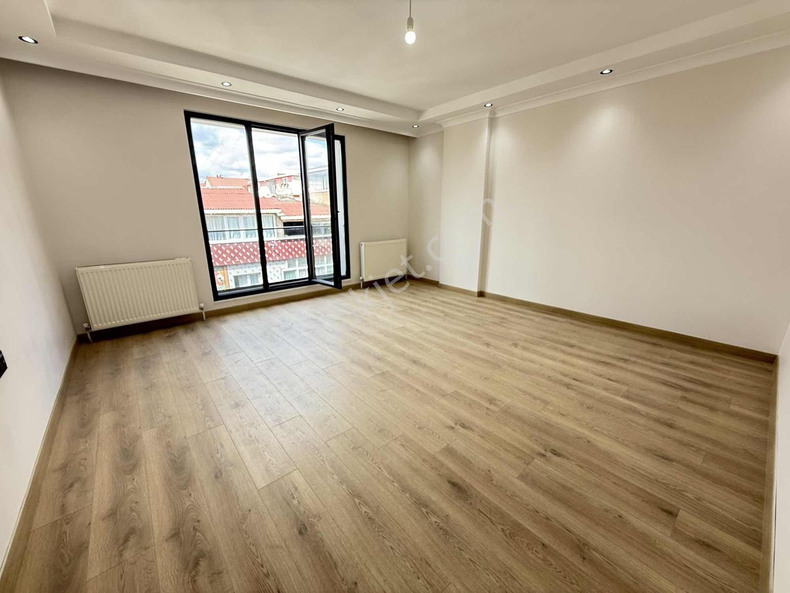 Mercan Emlak'tan Sıfır Asansörlü,balkonlu,tuvalet Banyo Ayrı 2+1 — fotoğraf 12