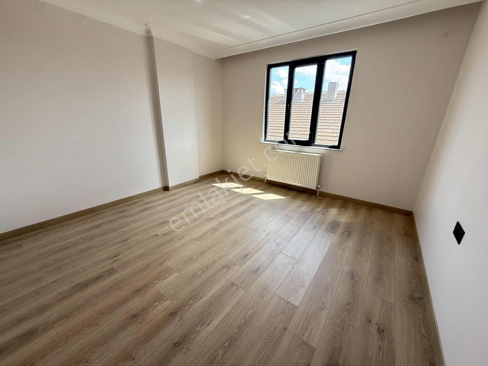Mercan Emlak'tan Sıfır Asansörlü,balkonlu,tuvalet Banyo Ayrı 2+1 — fotoğraf 24