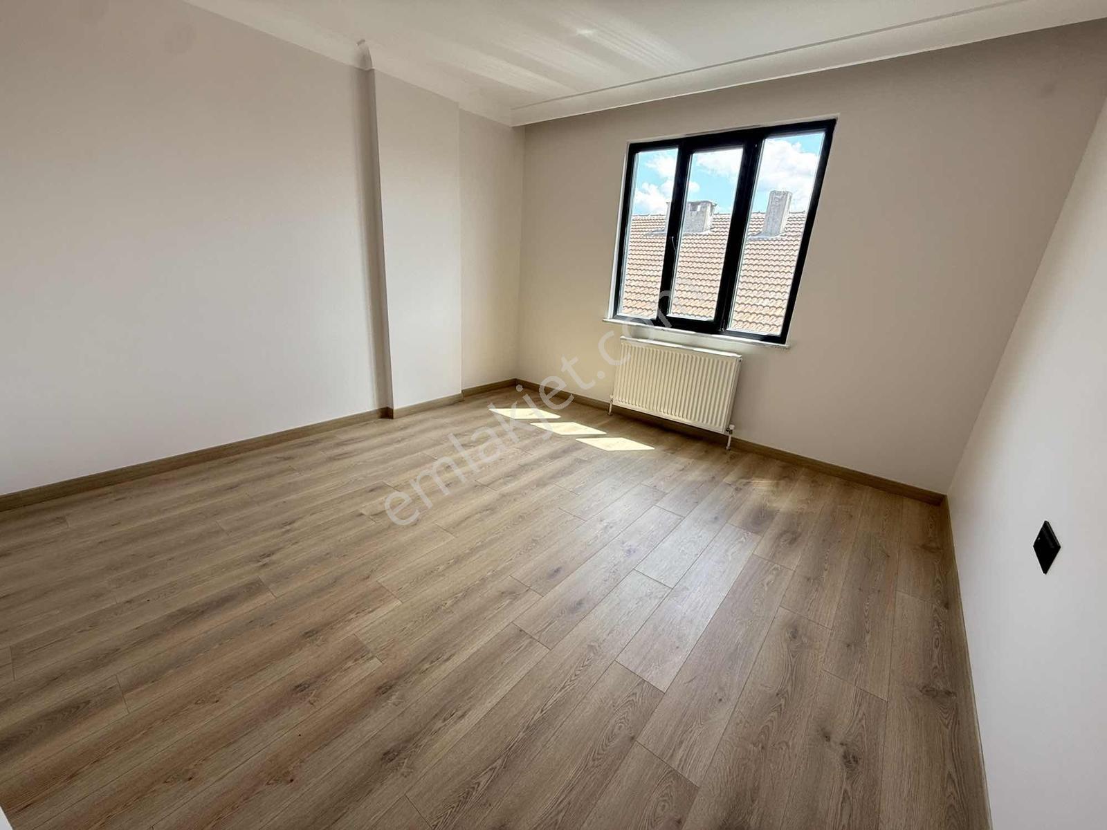 Mercan Emlak'tan Sıfır Asansörlü,balkonlu,tuvalet Banyo Ayrı 2+1 — fotoğraf 29