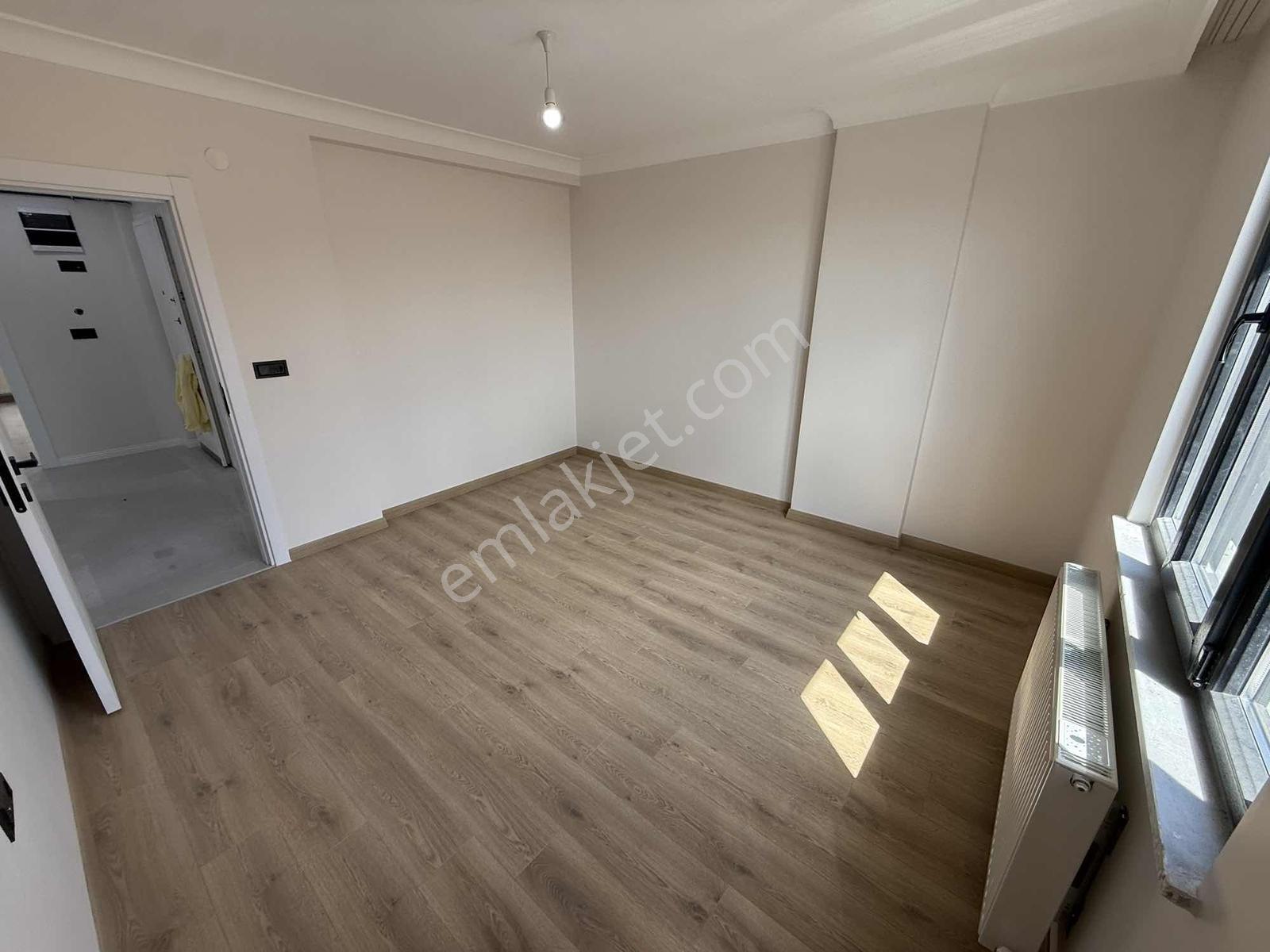 Mercan Emlak'tan Sıfır Asansörlü,balkonlu,tuvalet Banyo Ayrı 2+1 — fotoğraf 32