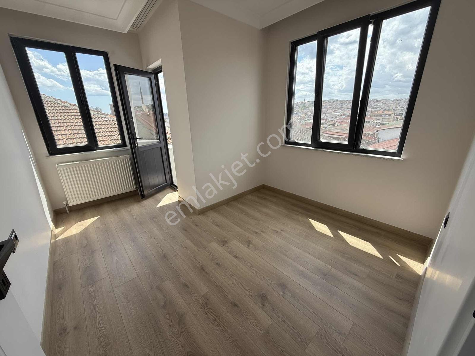 Mercan Emlak'tan Sıfır Asansörlü,balkonlu,tuvalet Banyo Ayrı 2+1 — fotoğraf 34