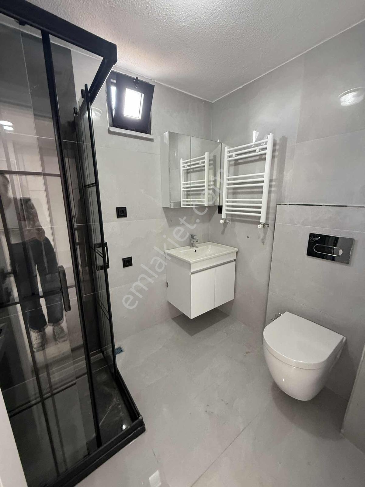 Mercan Emlak'tan Sıfır Asansörlü,balkonlu,tuvalet Banyo Ayrı 2+1 — fotoğraf 37