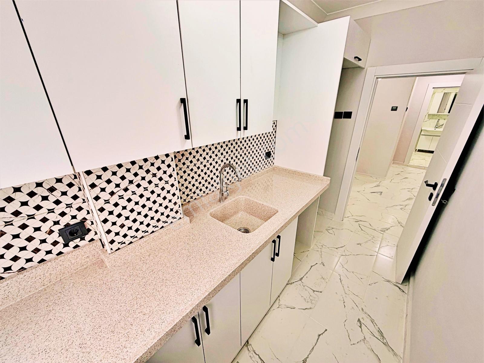Altınkumda Tek Yetki Gültaş Emlaktan Satılık Denize 100mt 2+1 — fotoğraf 7
