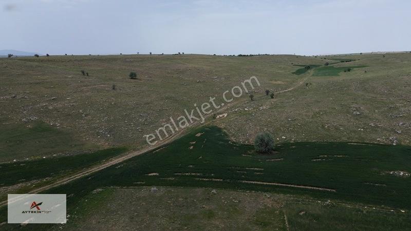 Akören Orhaniye Mahallesinde 2.405 M² Müstakil Tapulu Tarla
