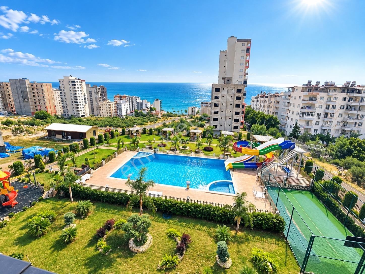 Mersin Erdemli Ayaş Alim Tower Sitesi Deniz Satılık 2+1 Daire