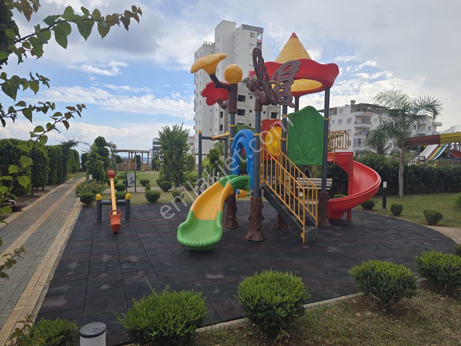 Mersin Erdemli Ayaş Alim Tower Sitesi Deniz Satılık 2+1 Daire — fotoğraf 14