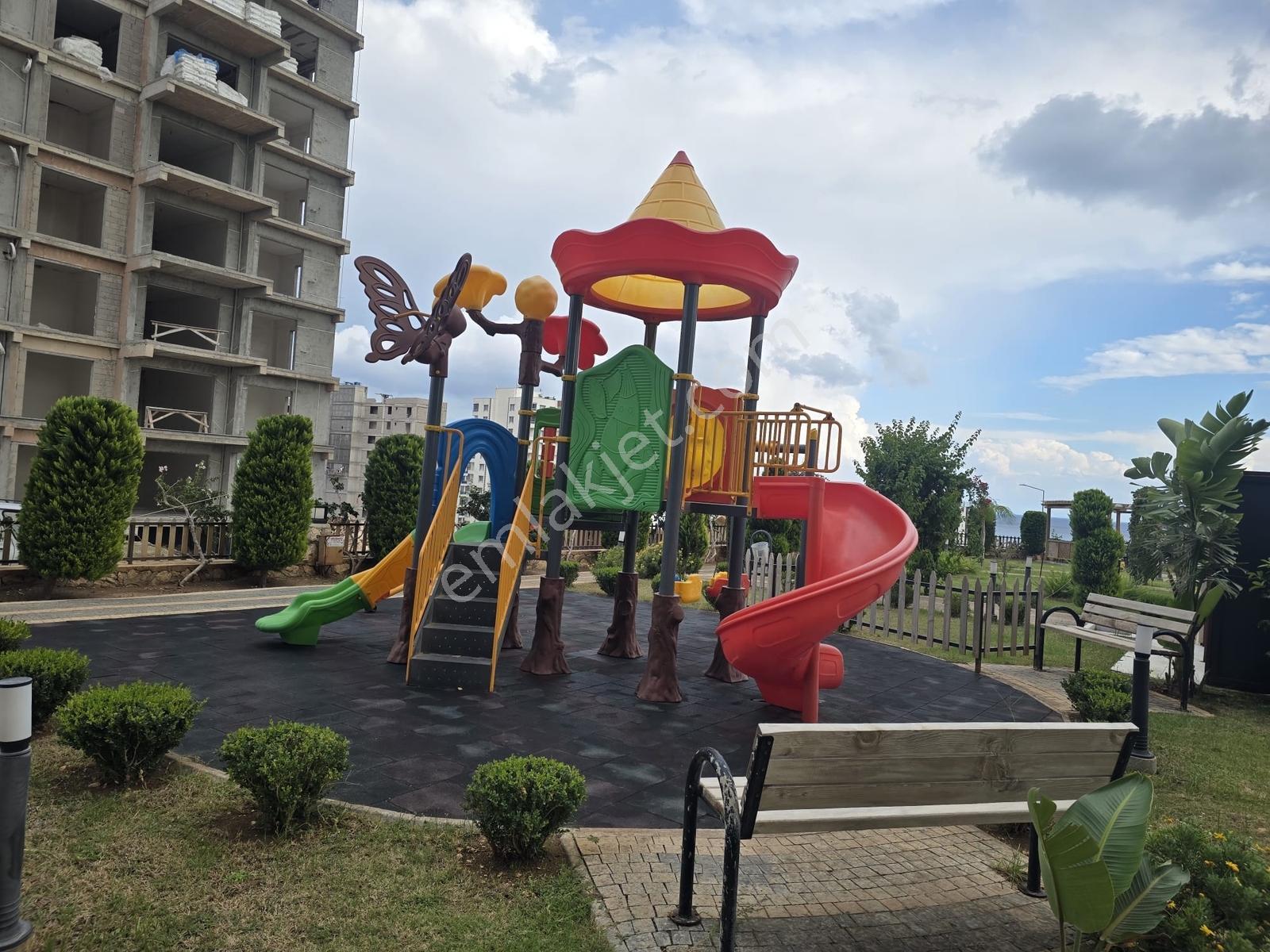 Mersin Erdemli Ayaş Alim Tower Sitesi Deniz Satılık 2+1 Daire — fotoğraf 26