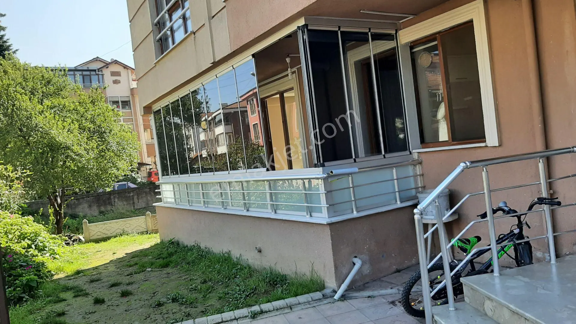 Düzce Merkez De 3+1 Giriş Kat Daıre Satılık