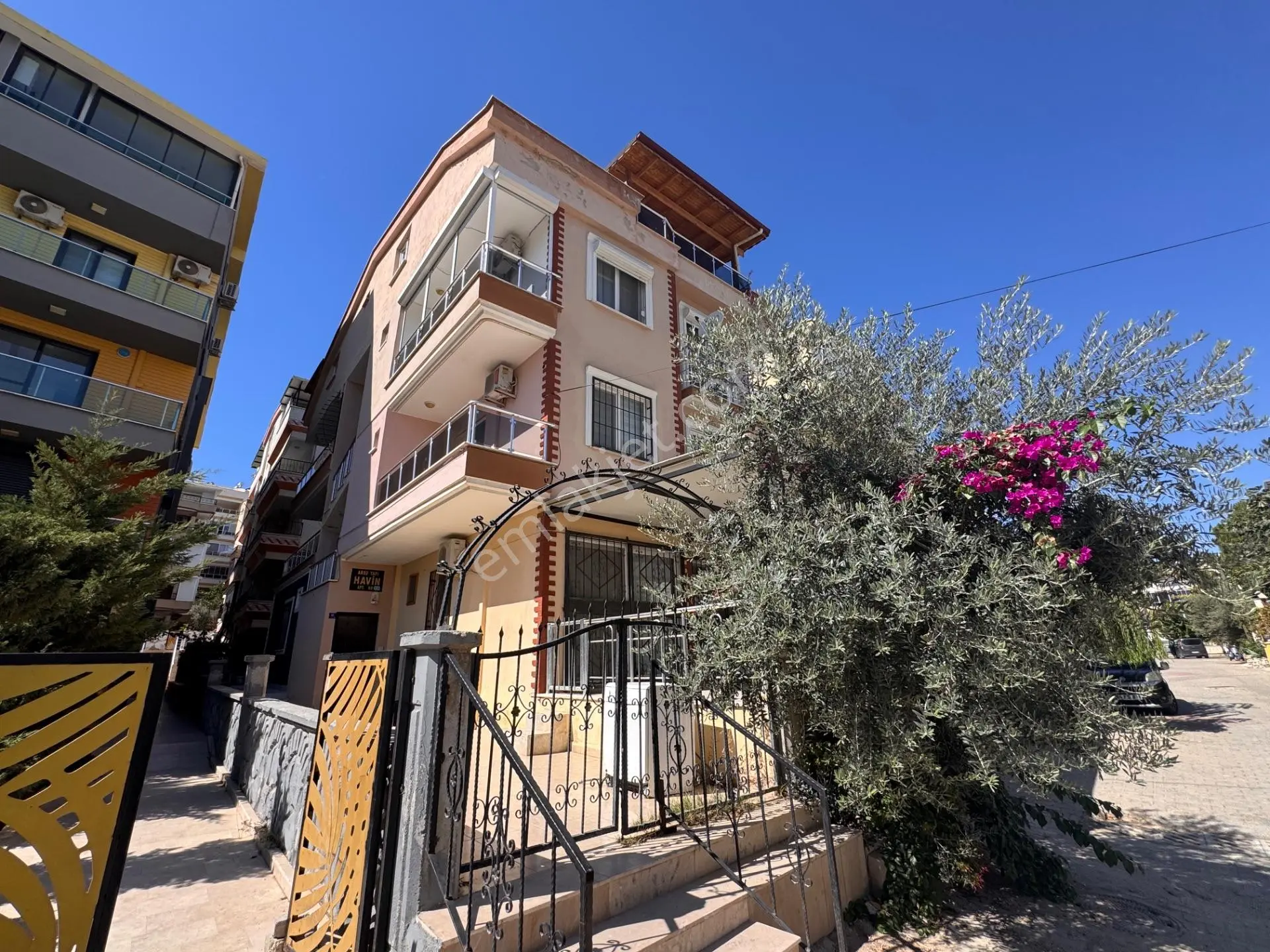 Didim Altınkumda Denize Yakın 2+1 Eşyalı Satılık Daire — fotoğraf 2
