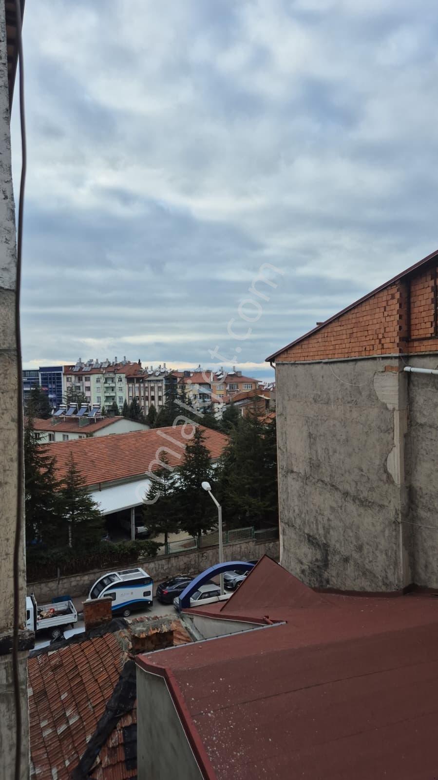 Beyşehir Merkez De Satılık 2 Adet Daire — fotoğraf 3