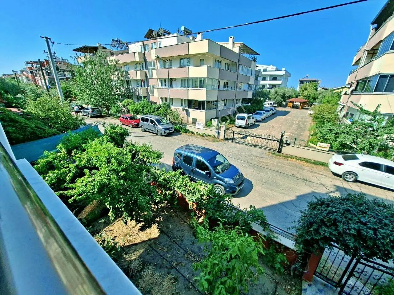 Uytundan Akçay Güre Arası Cemiltemelde Denize 600 Mtre 2+1 Daire — fotoğraf 18