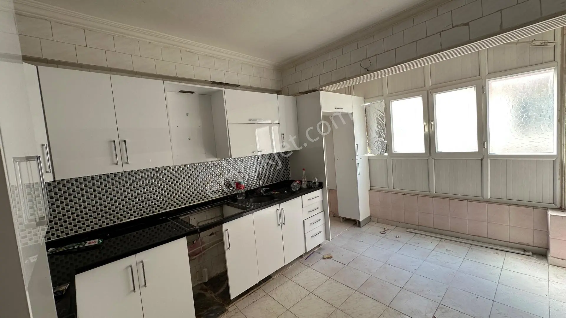Deniz Gayrimenkul’den Ertuğrul Gazi Mah Satılık 3+1 Uygun Fiyata Ara Kat Daire — fotoğraf 20