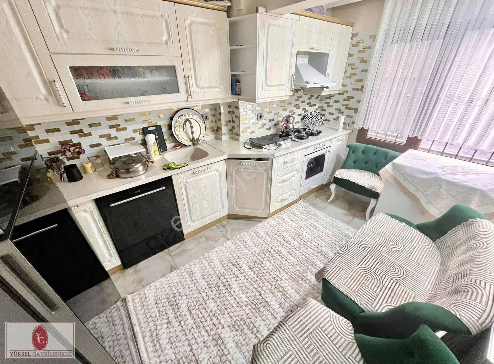 Yüksel'den Edremit'te Yerden Isıtmalı Kapalı Mutfak 2+1 Daire — fotoğraf 4