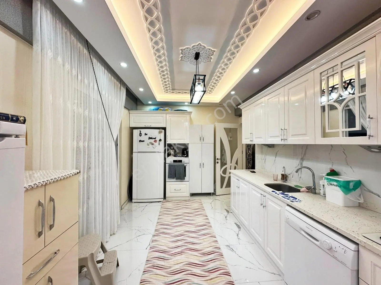 Belkız'Da Geniş Cam Balkon Yerden Isıtma Bakımlı Masrafsz Lüx2+1