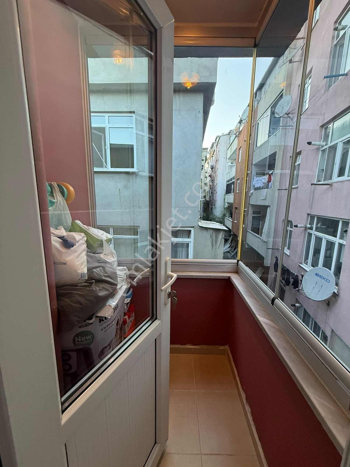 Mercan Emlak'tan 75 Yıl Da Çift Balkonlu 2+1 Satılık Daire — fotoğraf 25