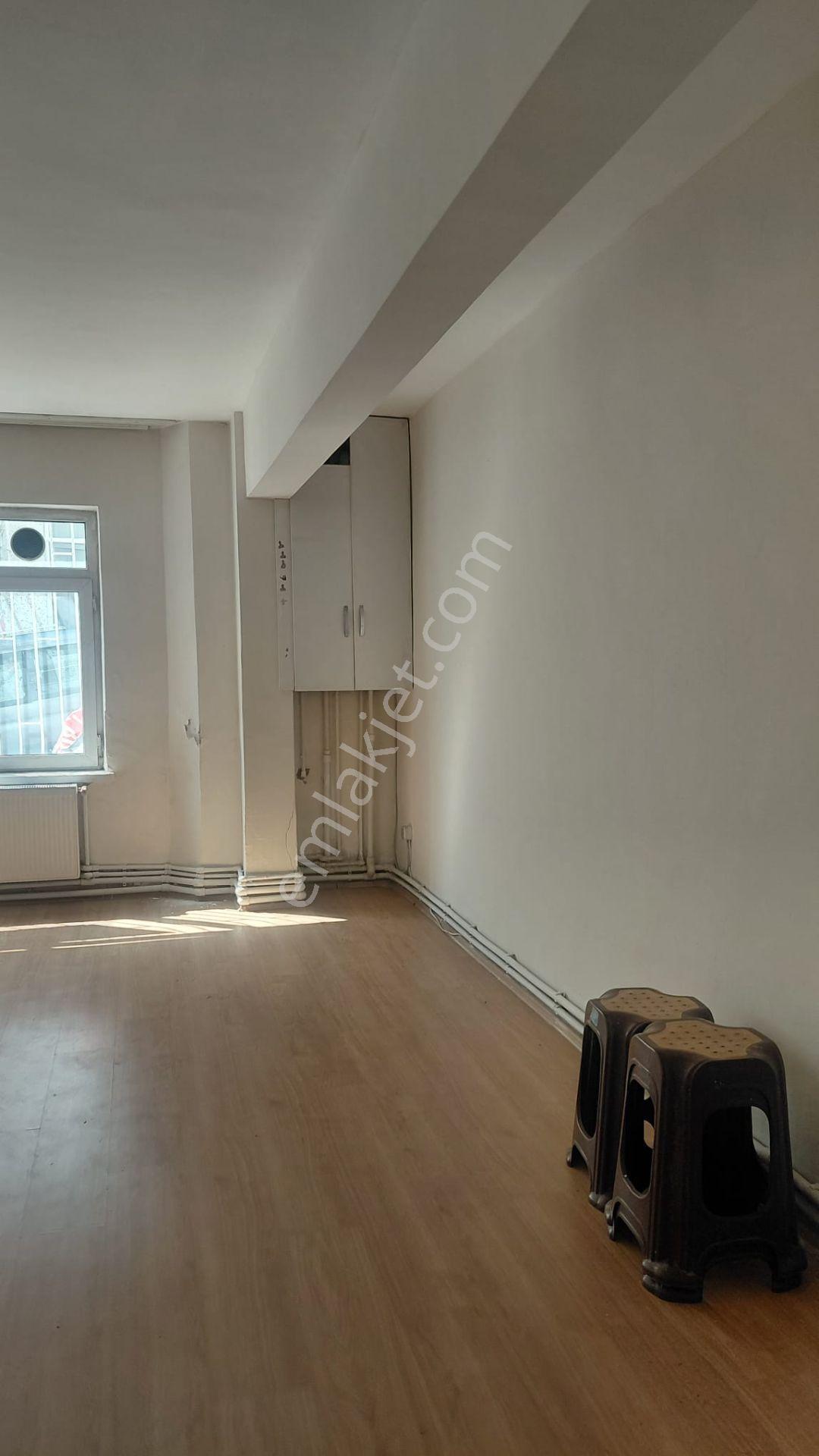 Rekoor Emlaktan Kadıköy Mh.2+1 Satılık Daire — fotoğraf 6