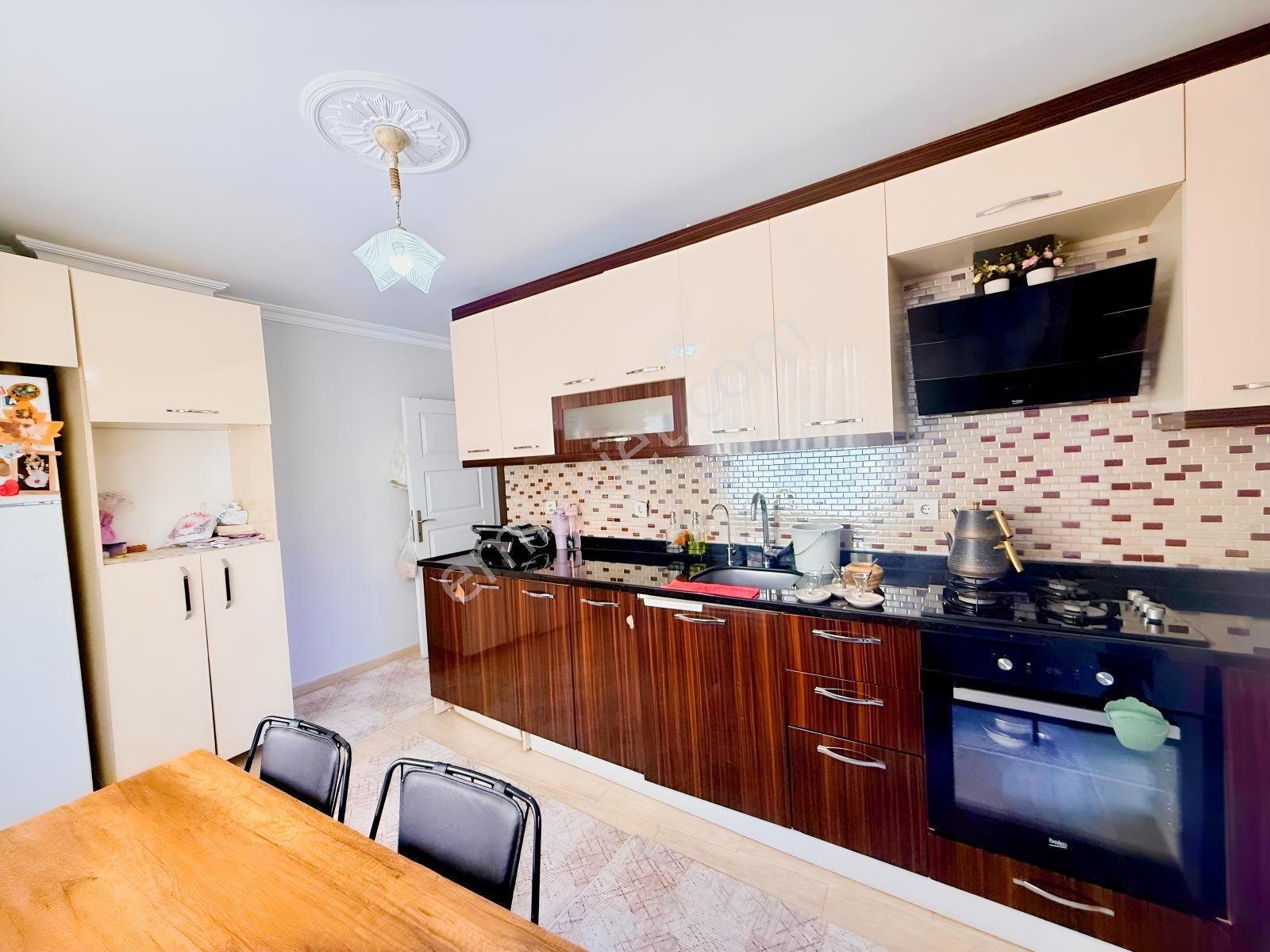 75 Yıl Mah. Satılık 2+1 Daire, 90m², Krediye Uygun — fotoğraf 2