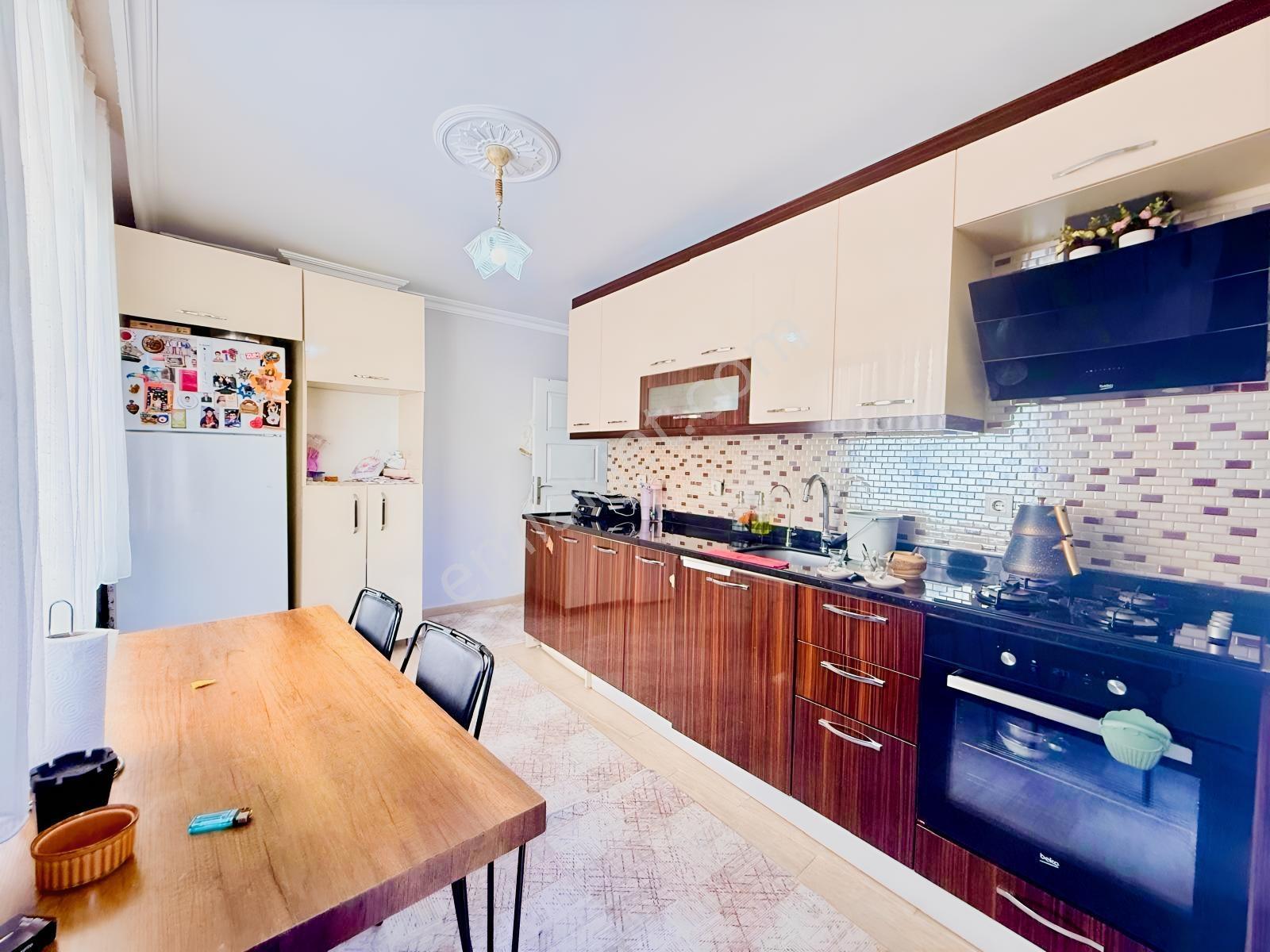 75 Yıl Mah. Satılık 2+1 Daire, 90m², Krediye Uygun — fotoğraf 4