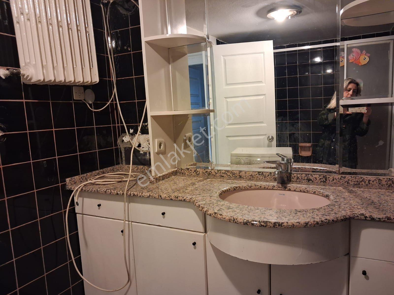 İzmir Göztepe'de 3+1 Geniş Ve Kullanışlı Satılık Daire — fotoğraf 10