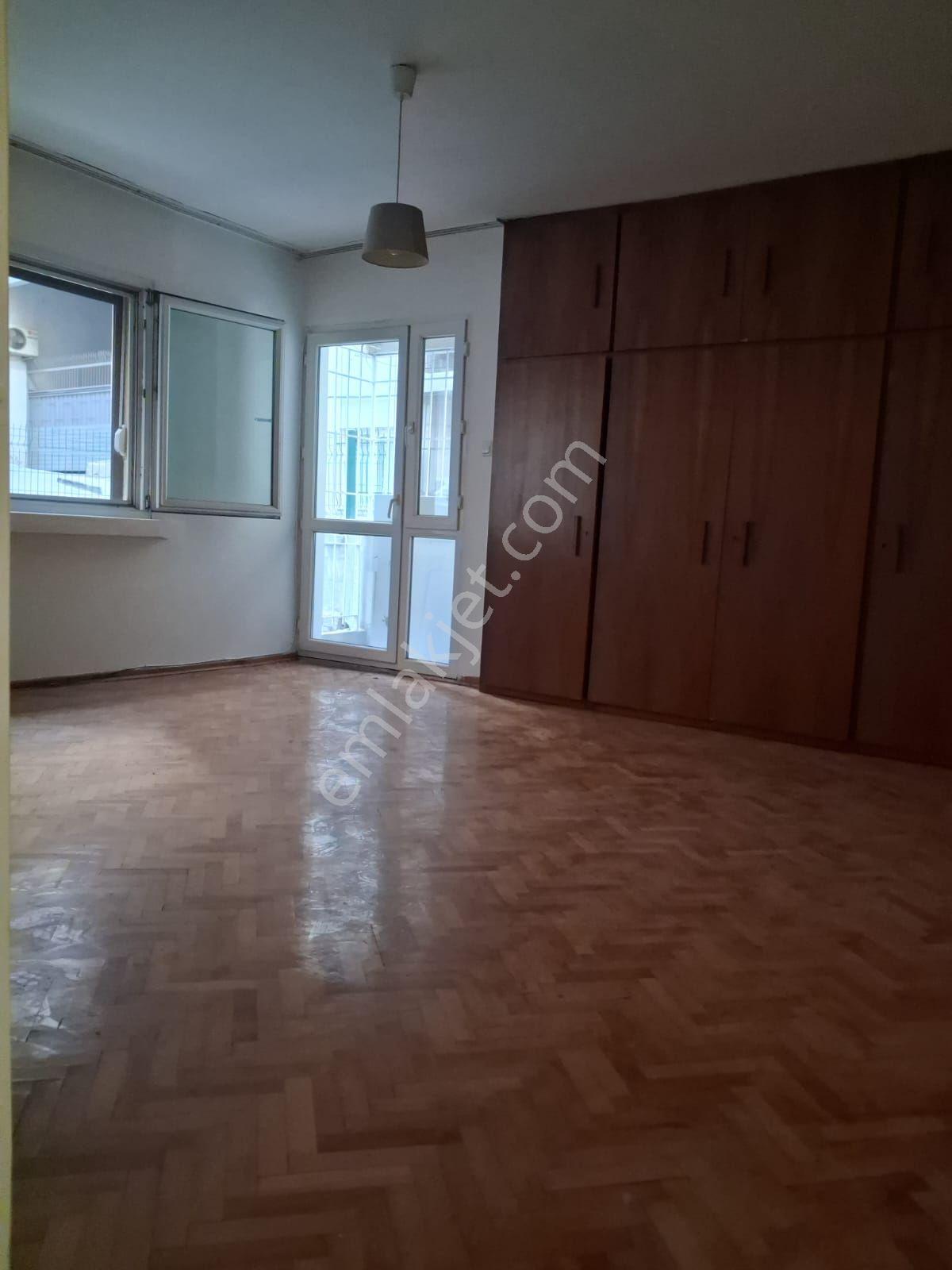 İzmir Göztepe'de 3+1 Geniş Ve Kullanışlı Satılık Daire — fotoğraf 20