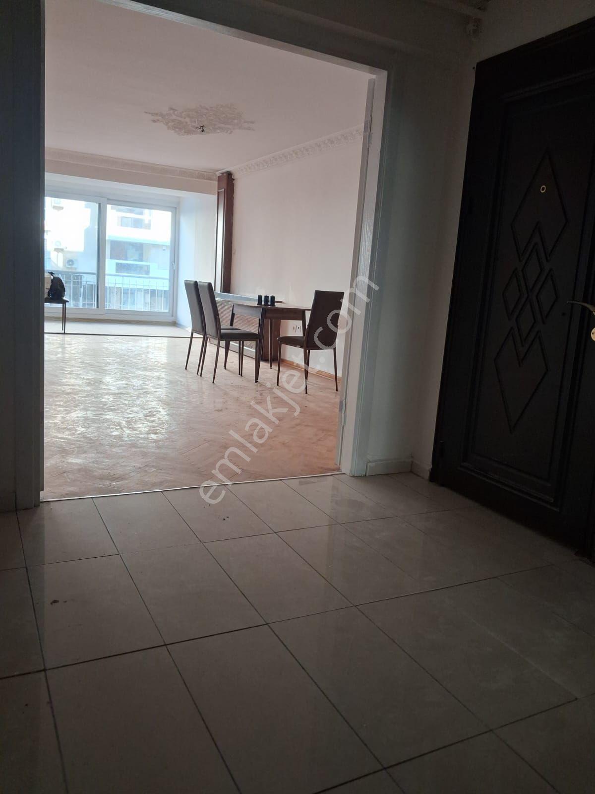 İzmir Göztepe'de 3+1 Geniş Ve Kullanışlı Satılık Daire — fotoğraf 29