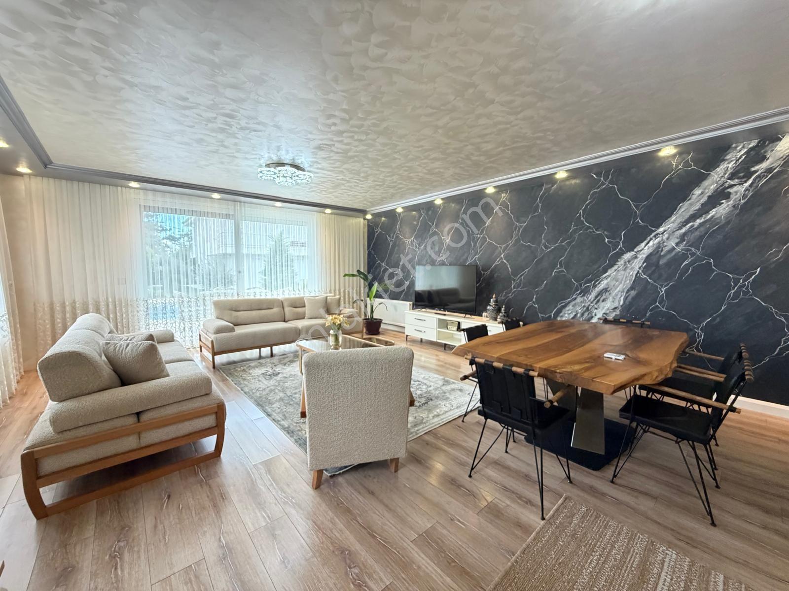 Silivri Kınalıda Denize Yakın Yüzme Havuzlu Satılık Eşyalı Villa — fotoğraf 11