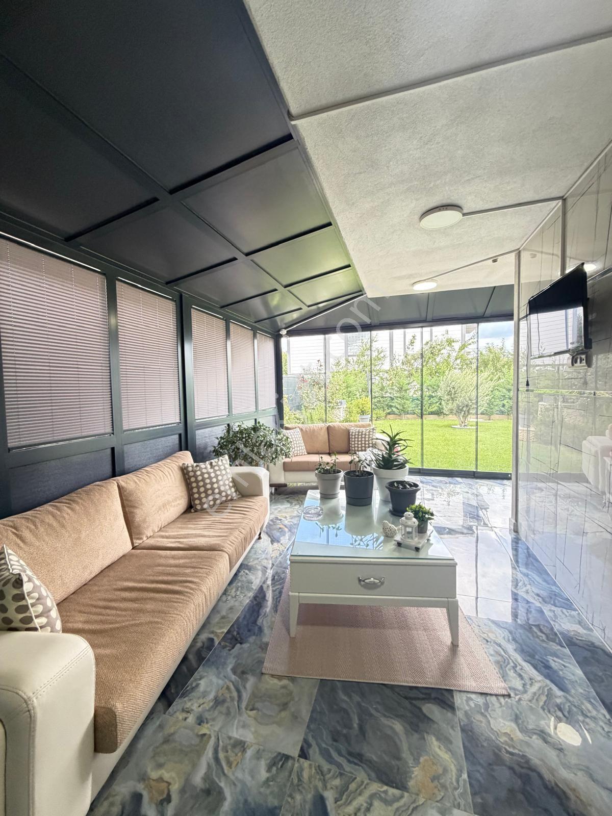 Silivri Kınalıda Denize Yakın Yüzme Havuzlu Satılık Eşyalı Villa — fotoğraf 28