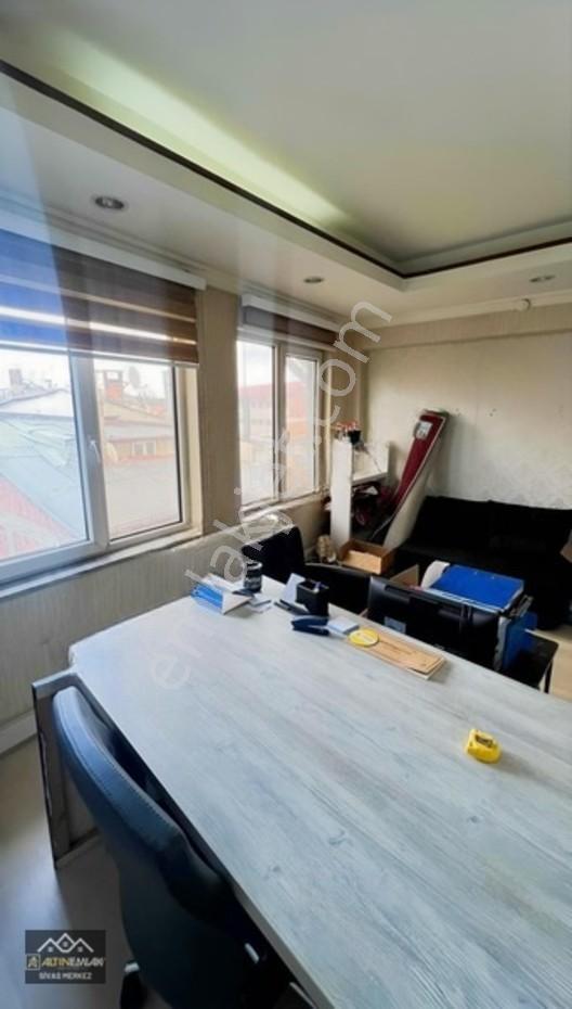Altın Emlak Satıyor! Çarşıda Fırsat! Ofis-daire! — fotoğraf 4