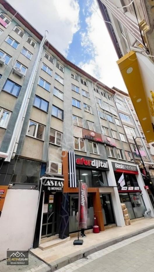 Altın Emlak Satıyor! Çarşıda Fırsat! Ofis-daire! — fotoğraf 22