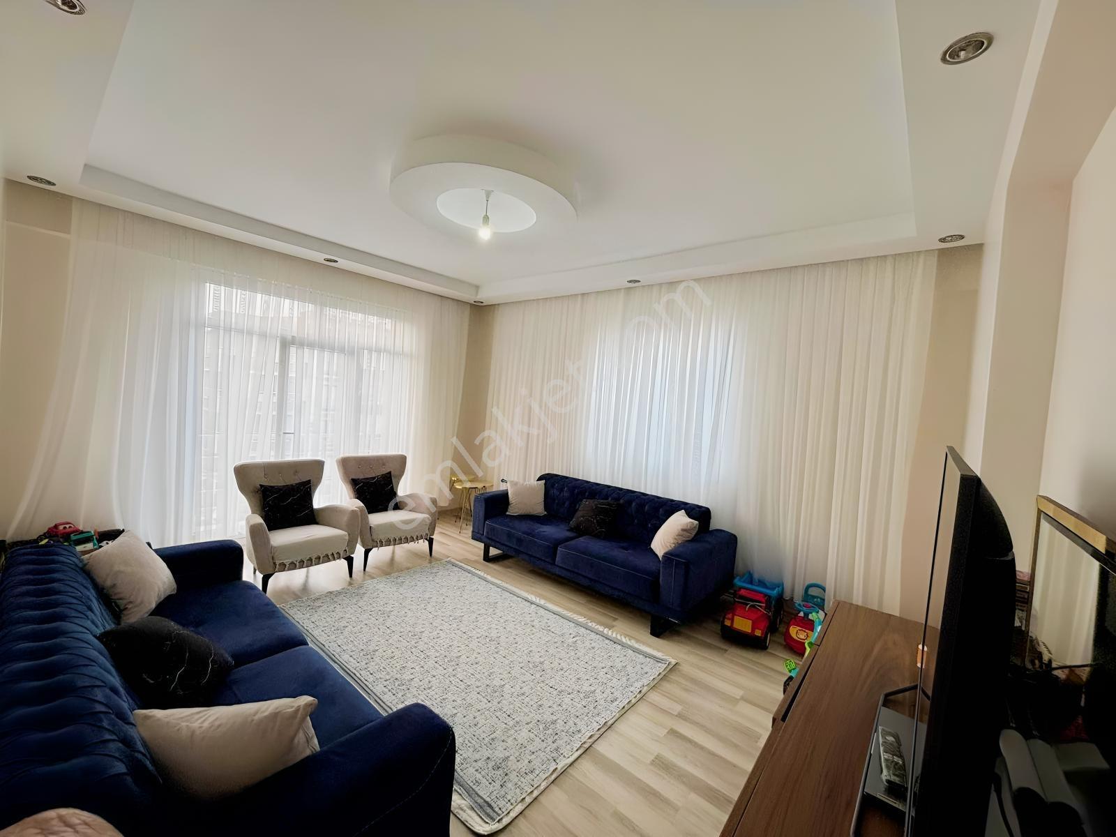 Eras Gayrimenkul'den Havaalanı Civarı Satılık 3+1 Daire — fotoğraf 2
