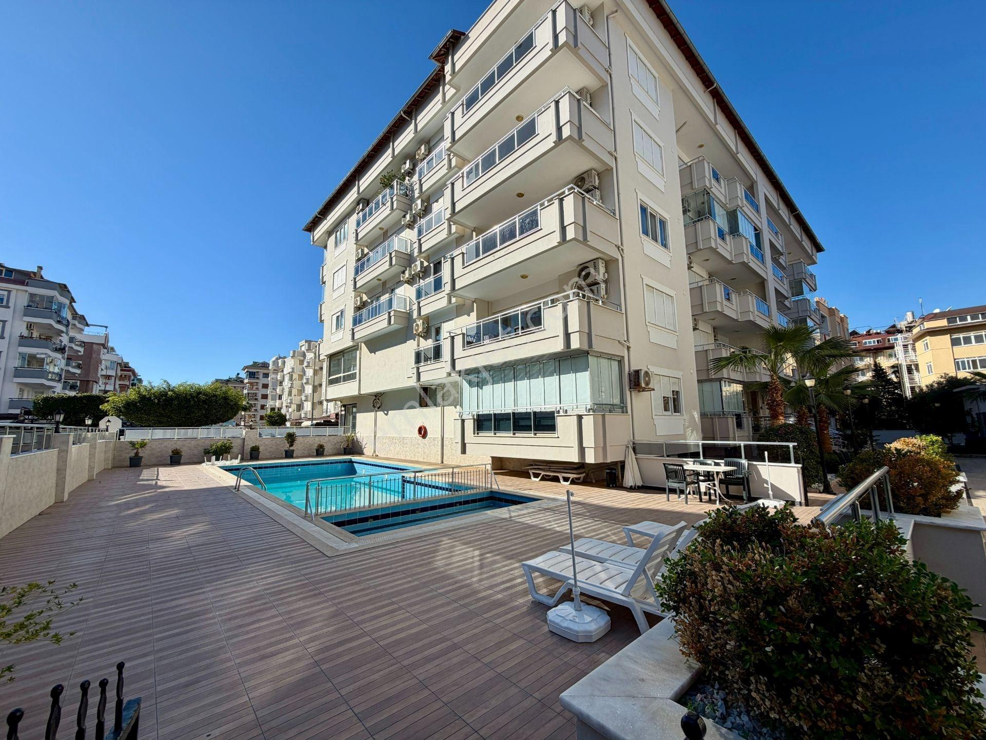 Alanya Obagöl 3+1 Denize 200 Metre Satılık Mobilyalı Penthouse