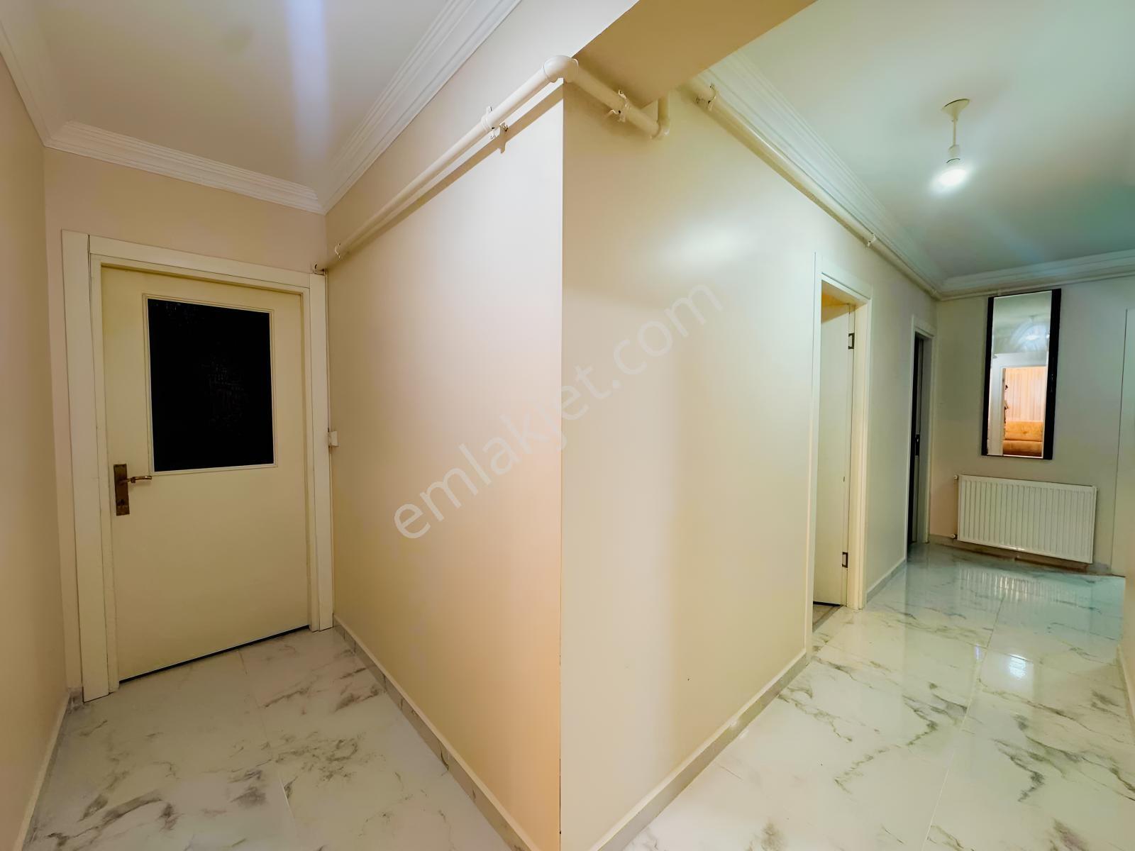 Esenevler Mah De Satılık 2+1 Daire — fotoğraf 3