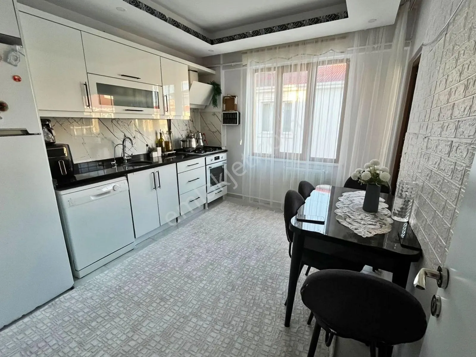 Metin Yapı'dan Öncephe Krediye Uygun Kombili Satılık 2+1 Daire!! — fotoğraf 5