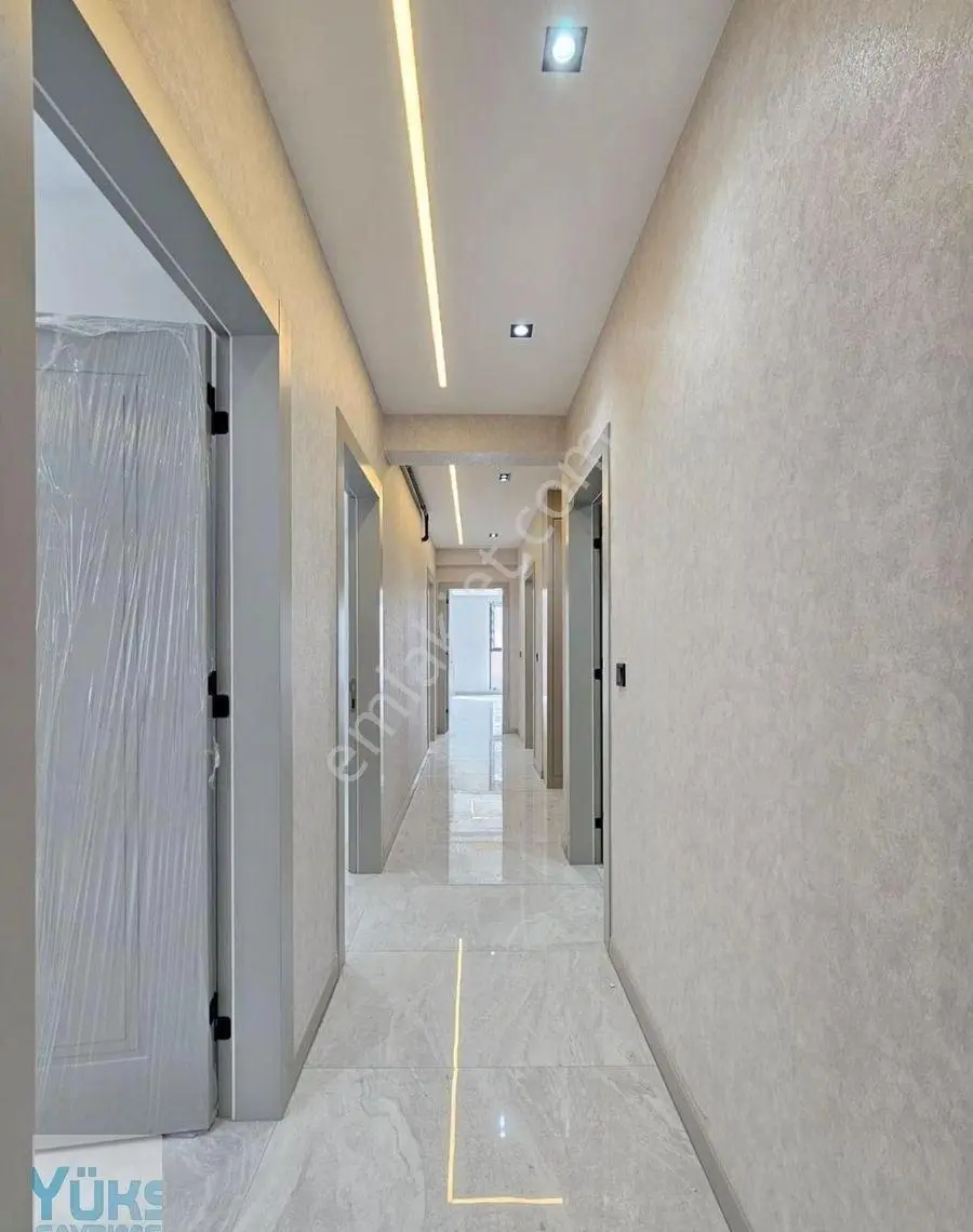 Denizli Karahasanlı Da Satılık 3+1 165 M2 Giyinme Odalı Ebeveyn Banyolu Lüks Fır...