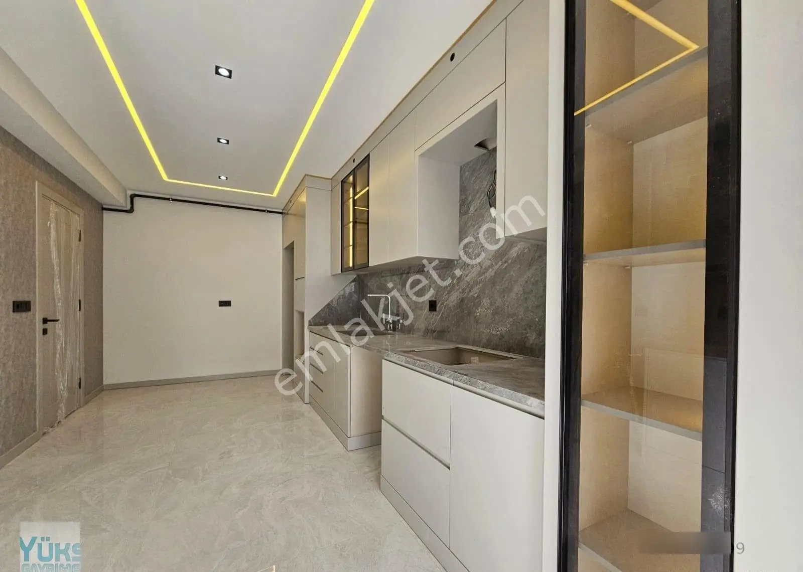 Denizli Karahasanlı Da Satılık 3+1 165 M2 Giyinme Odalı Ebeveyn Banyolu Lüks Fırsat Daireler — fotoğraf 3