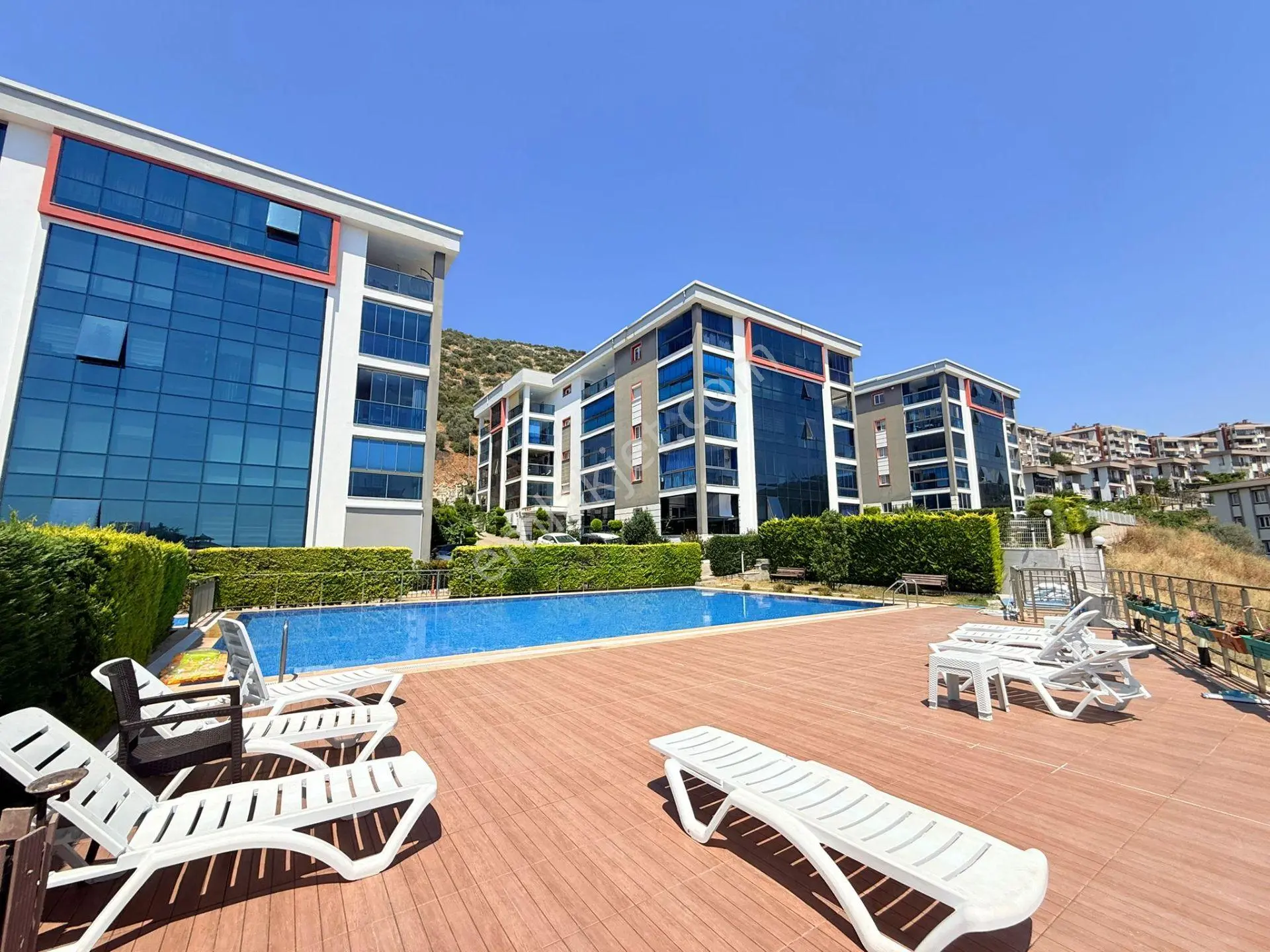 Özel Fiyat! Kısmi Manzara-sosyalalan-acık/kapalı Havuz-otopark-dogalgazlı-fırsat Daire (takasa Açık) — fotoğraf 3