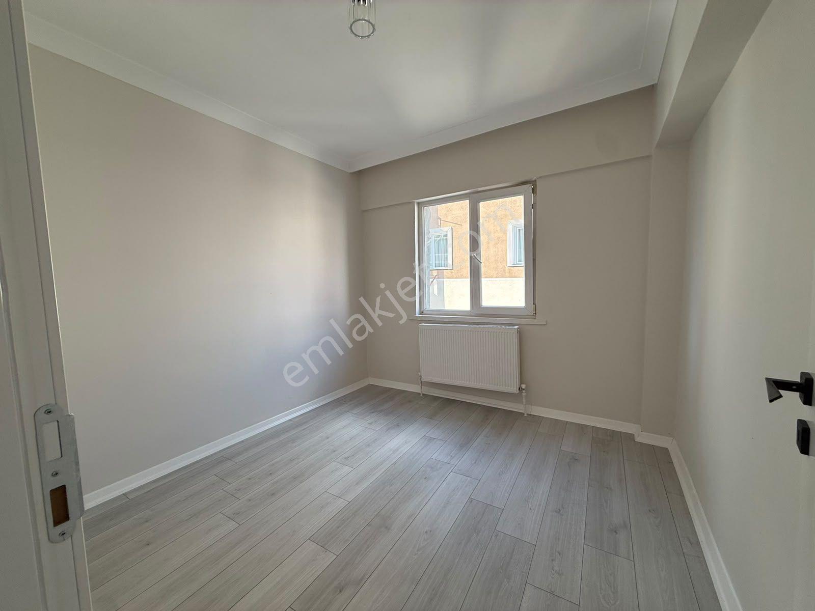 M.ç Emlak Tan Andiçen Mah 2 Ara Katta Salon Bagımsız Ön Cephe 3+1 Full+full Yapılı Satlık Daire — fotoğraf 5