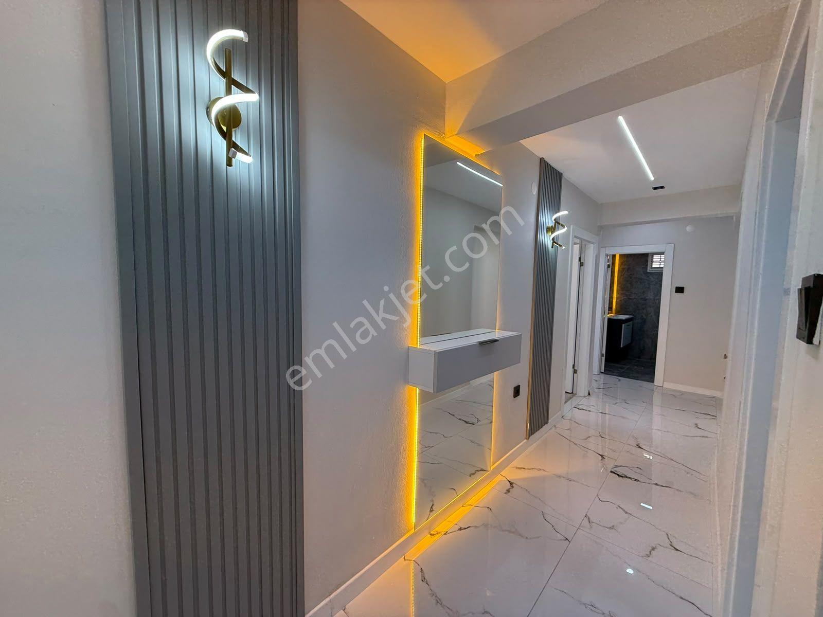 M.ç Emlak Tan Andiçen Mah 2 Ara Katta Salon Bagımsız Ön Cephe 3+1 Full+full Yapılı Satlık Daire — fotoğraf 8