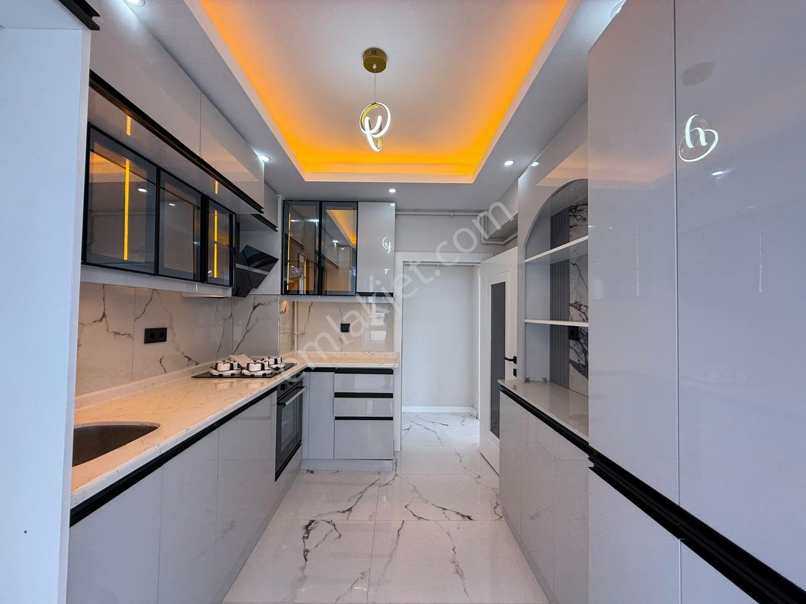 M.ç Emlak Tan Andiçen Mah 2 Ara Katta Salon Bagımsız Ön Cephe 3+1 Full+full Yapılı Satlık Daire — fotoğraf 21