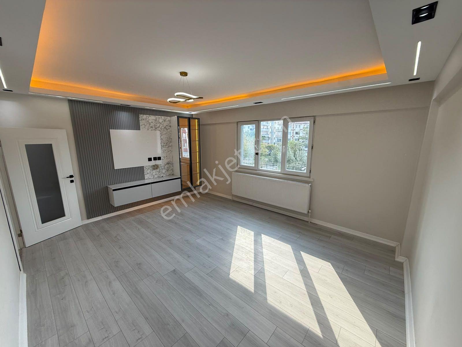 M.ç Emlak Tan Andiçen Mah 2 Ara Katta Salon Bagımsız Ön Cephe 3+1 Full+full Yapılı Satlık Daire — fotoğraf 22