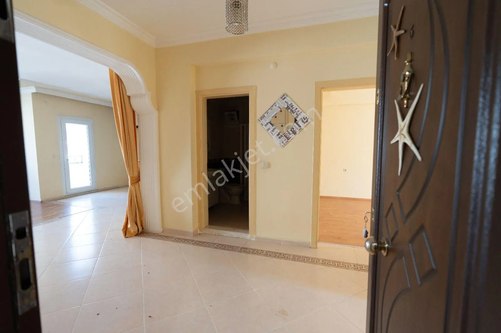 Kuşadasi Marinada Bakımlı 2+1 Daire — fotoğraf 9